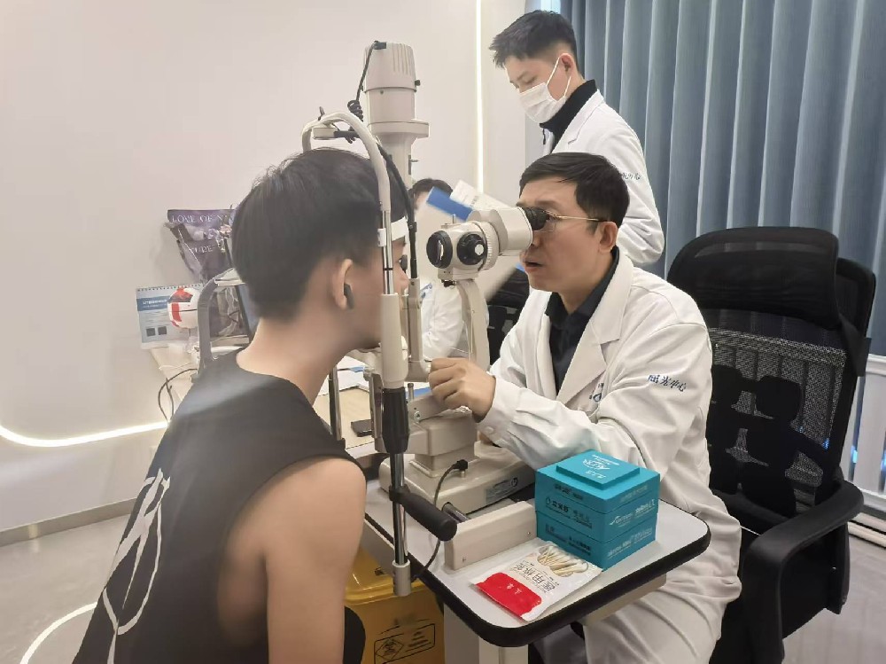 你对近视手术了解吗?哈尔滨华厦眼科提醒!请查收这份详尽的近视手术指南!