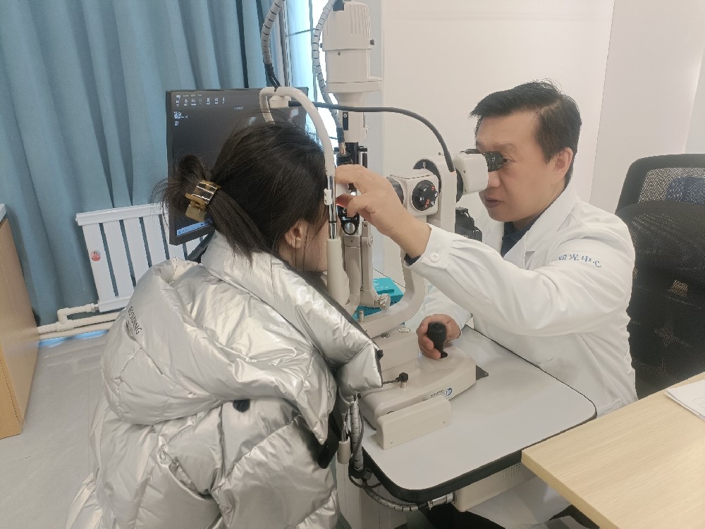 近视手术热门问题回答——1、做完近视手术，几天才能洗脸？